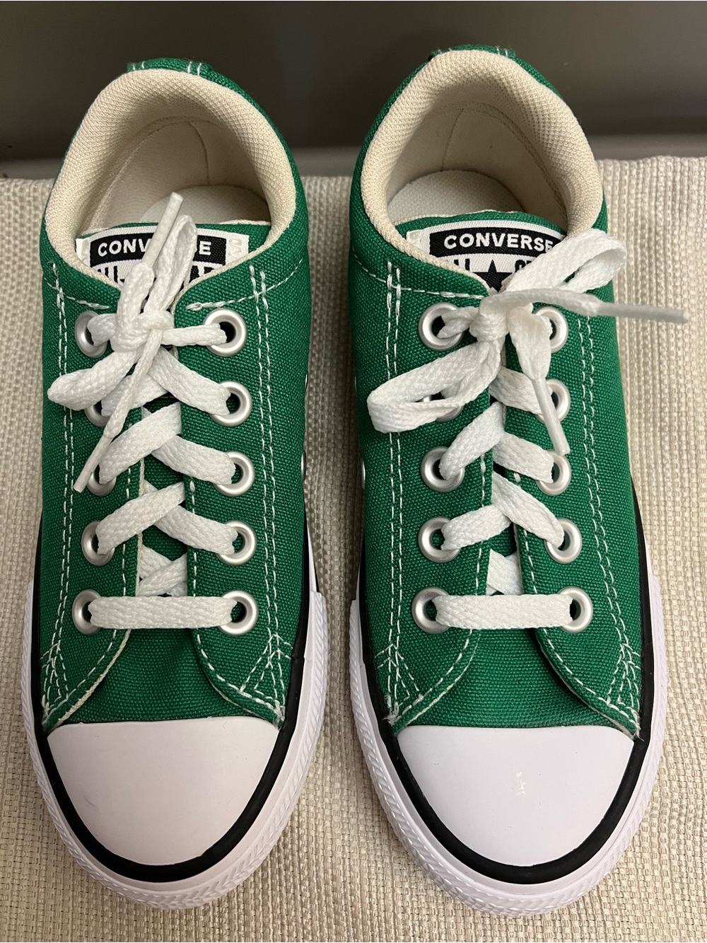 Converse Kids Low Top Canvas Sneakers - Green with White Accents Size Youth 12